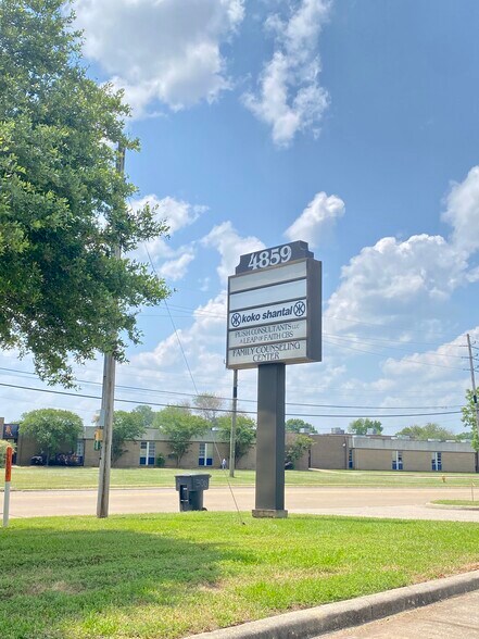 More Photos Of 4859 Shed Rd, Bossier City Storefront Retail Office For Lease