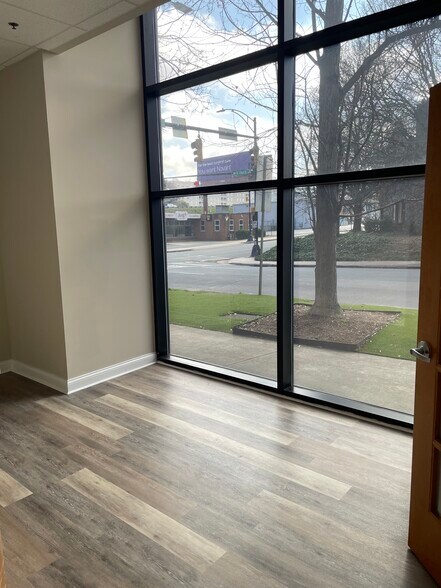 More Photos Of 715 N Church St, Charlotte Office For Lease