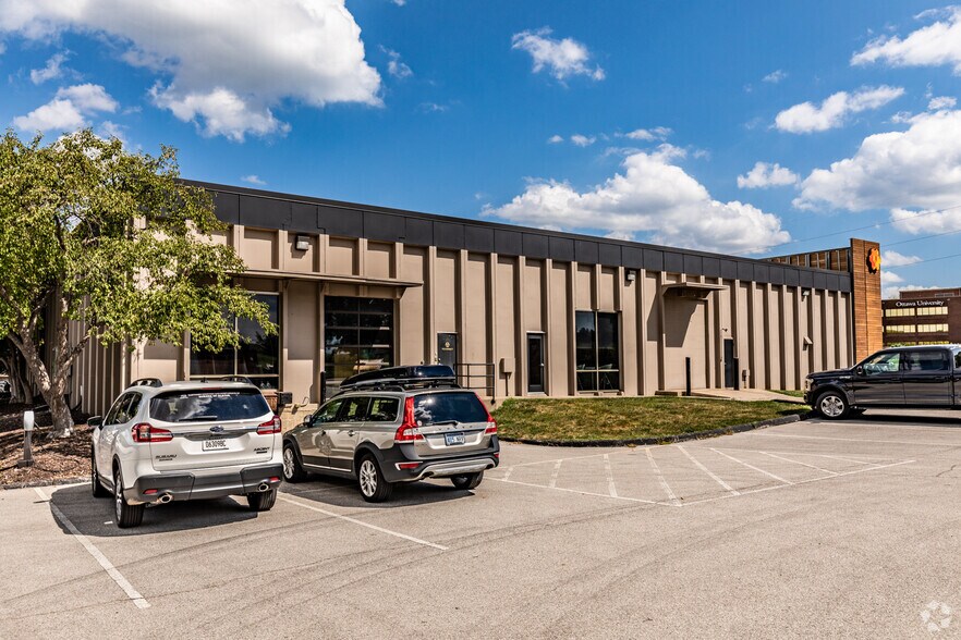 More Photos Of 10770 El Monte St, Overland Park Office For Lease