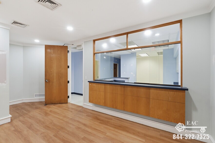 More Photos Of 887 Bridgeport Ave, Shelton Medical For Lease