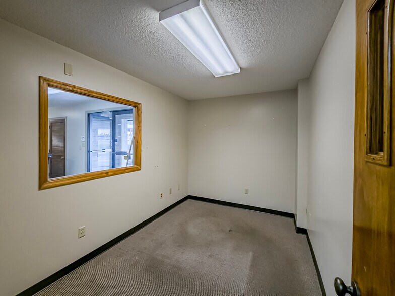 More Photos Of 2773 Marshall Dr, Tifton Warehouse For Sale