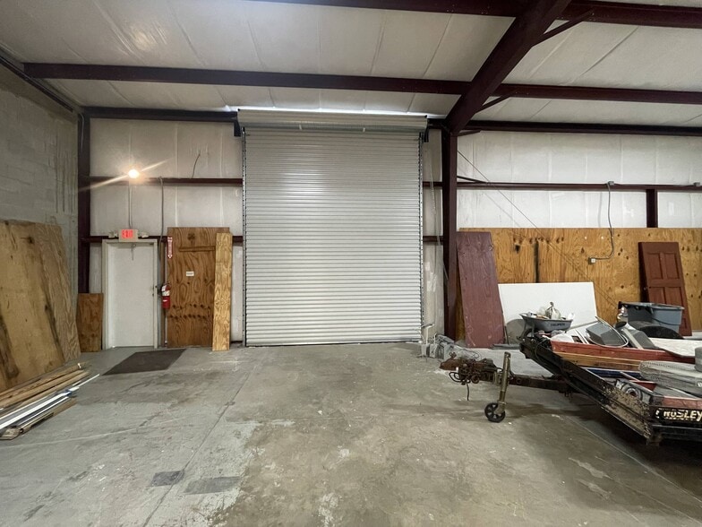 More Photos Of 711-751 Business Park Blvd, Winter Garden Warehouse For Lease