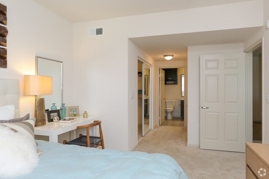 More Photos Of 9400 Corbin Ave, Northridge Apartments For Lease