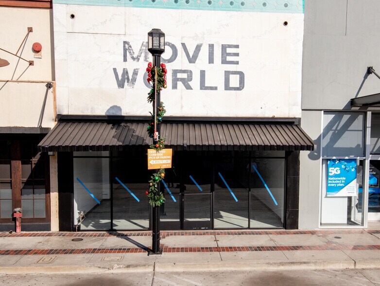 More Photos Of 212 N San Fernando Blvd, Burbank Storefront For Sale