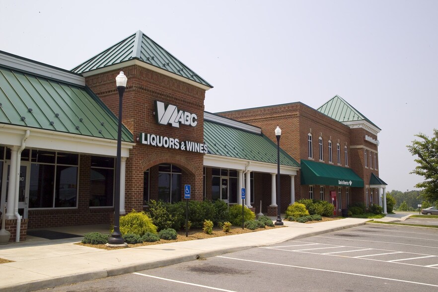 More Photos Of 95 Westlake Rd, Hardy Unknown For Lease