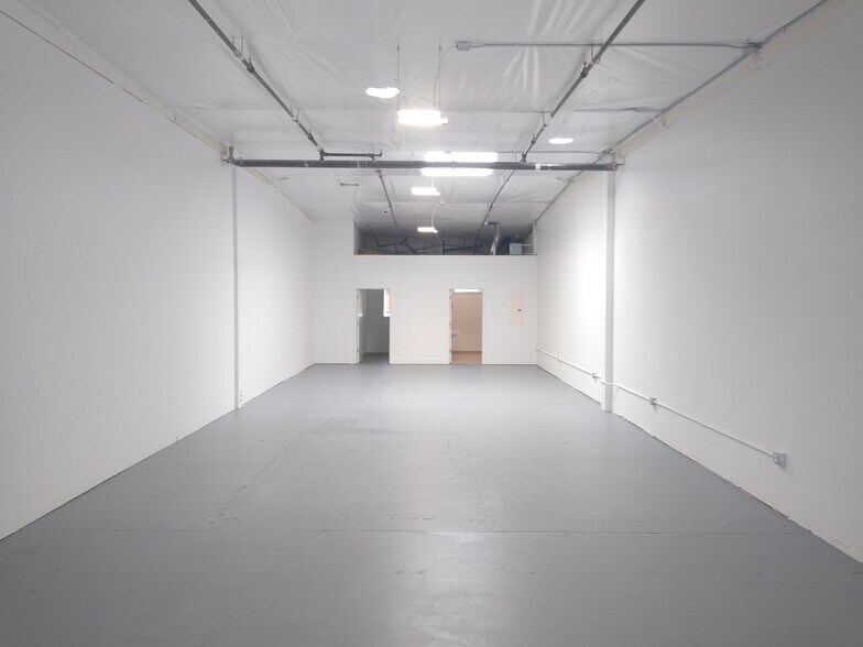 More Photos Of 3471 Regional Pkwy, Santa Rosa Light Manufacturing For Lease