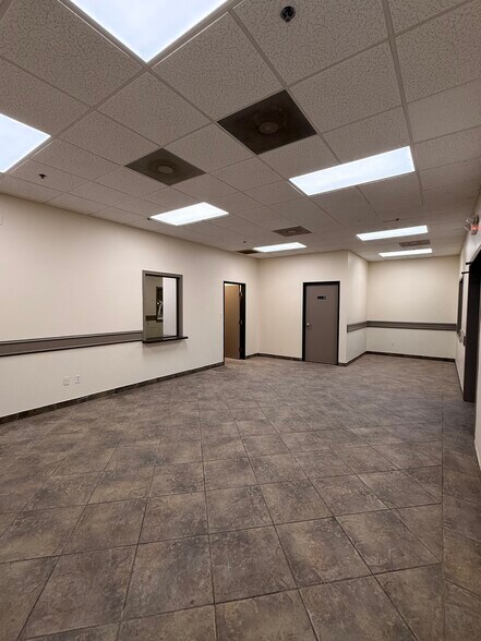 More Photos Of 3118-3122 Center Pointe Dr, Edinburg Medical For Lease