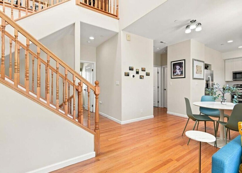 More Photos Of 2340 Palmetto Ave, Pacifica General Retail For Sale