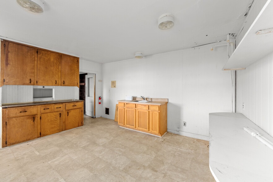 More Photos Of 27058 Mount Pleasant Rd, Columbus Winery Vineyard For Sale