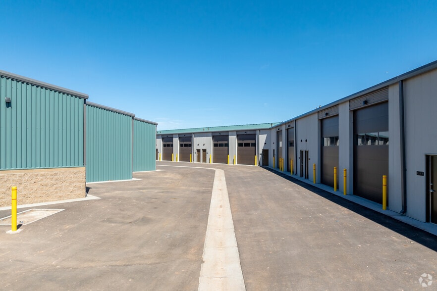 More Photos Of 9658 Havana St, Commerce City Warehouse For Lease