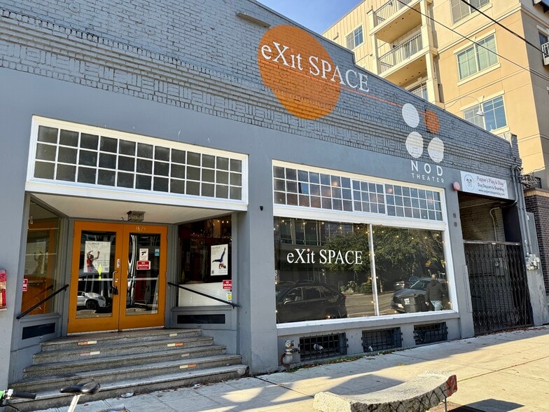 Primary Photo Of 1621 12th Ave, Seattle Storefront For Lease