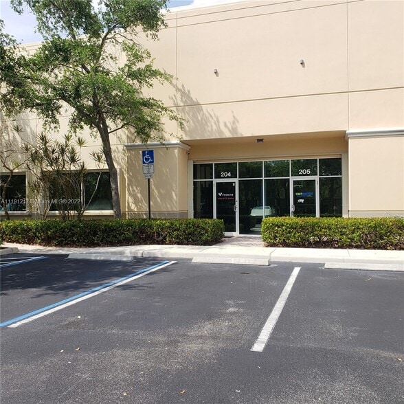 More Photos Of 1669 NW 144th Ter, Sunrise Warehouse For Sale
