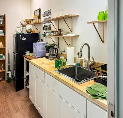 More Photos Of 2001 S Barrington Ave, Los Angeles Medical For Lease