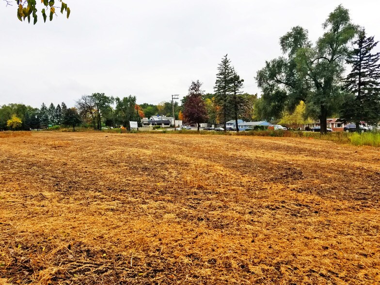 More Photos Of 34165 N Barron Blvd, Grayslake Land For Sale