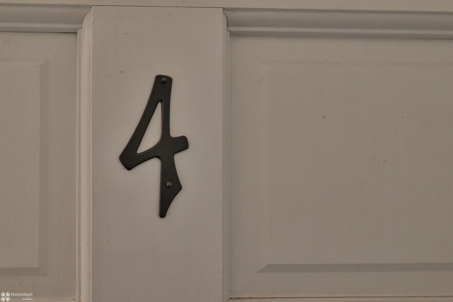 More Photos Of 38 W Central Ave, Bangor Apartments For Sale