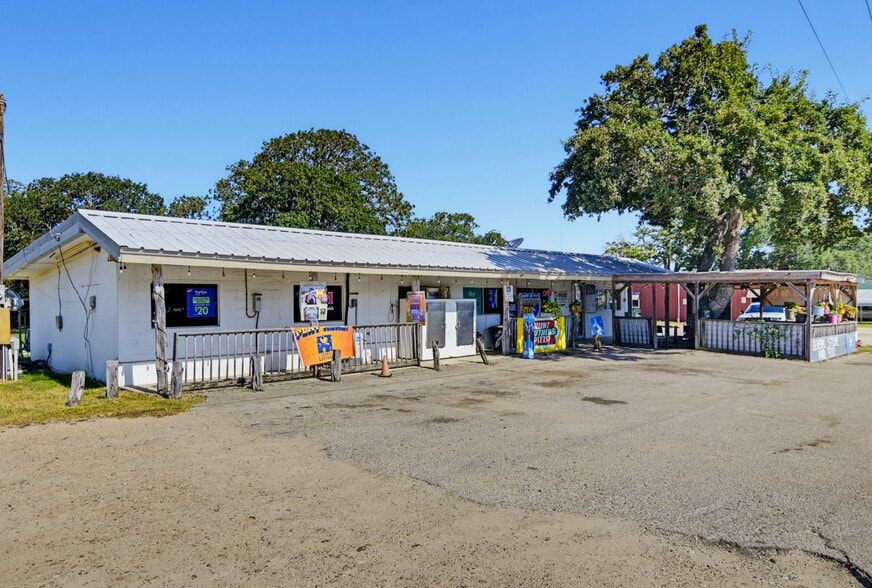 More Photos Of 6348 FM 1117, Seguin Storefront Retail Office For Sale