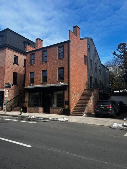 More Photos Of 320 S Main St, Providence Loft Creative Space For Lease