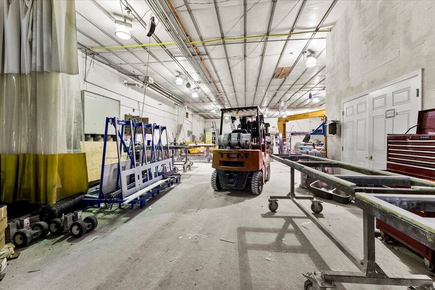 More Photos Of 155 Ushers Rd, Round Lake Warehouse For Sale