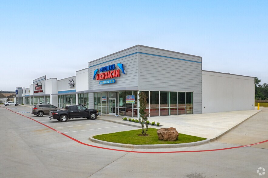 More Photos Of 24151 Highway 59, Porter Storefront For Lease