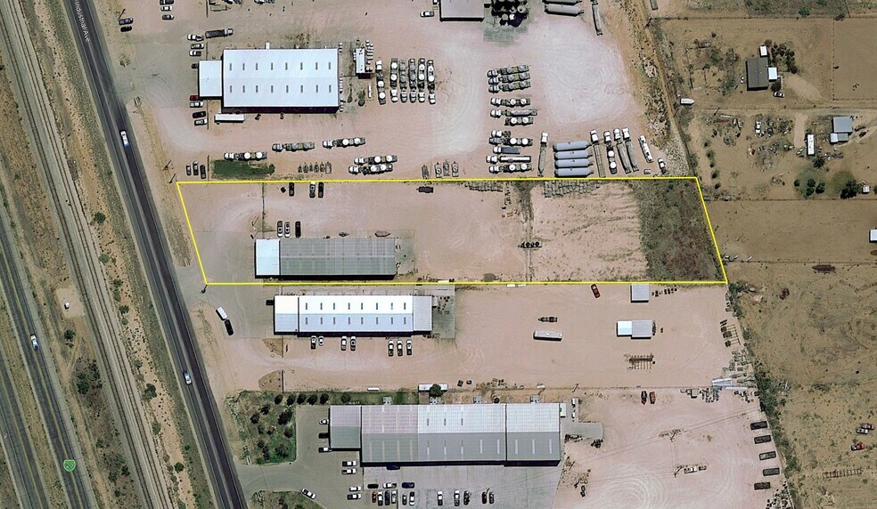 More Photos Of 8005 W Industrial Ave, Midland Warehouse For Lease