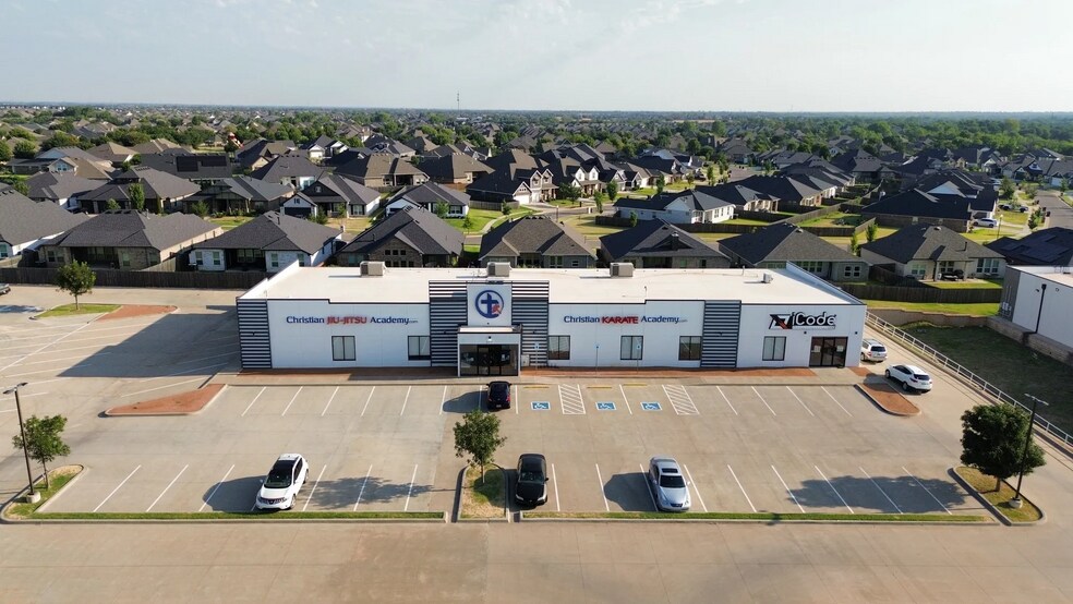 More Photos Of 2217 NW 178th St, Edmond General Retail For Sale