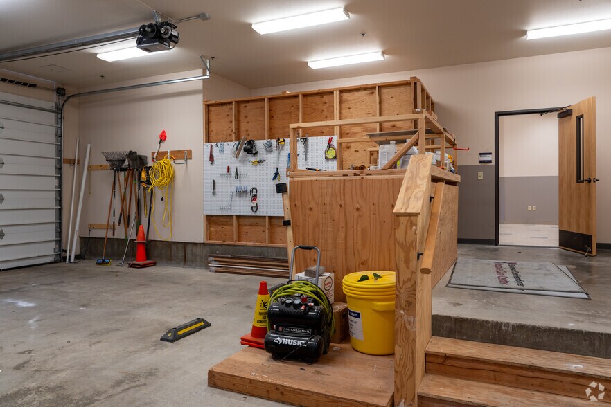 More Photos Of 3102 NE 134th St, Vancouver Assisted Living For Sale