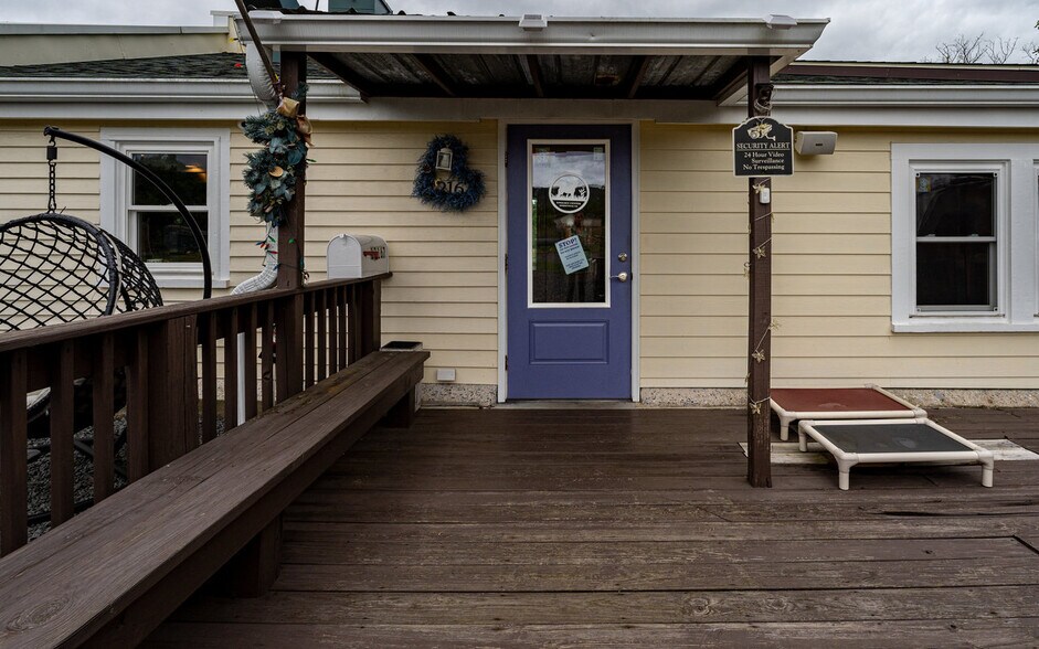 More Photos Of 12167 Lee Hwy, Sperryville Veterinarian Kennel For Sale