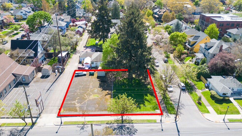 More Photos Of NE Killingsworth St @ Ne Cleveland Ave, Portland Land For Sale