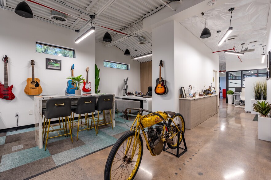 More Photos Of 7339 E McDonald Dr, Scottsdale Office For Sale