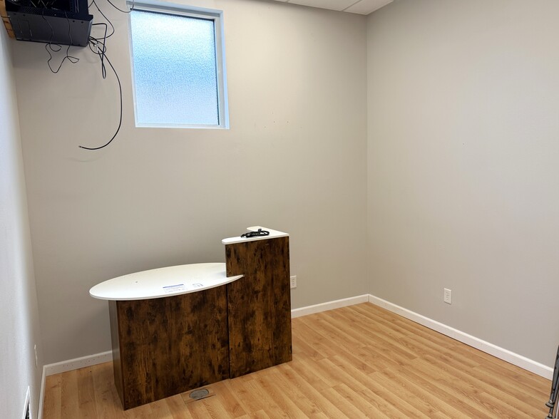 More Photos Of 624 Washington St, Brainerd Office For Sale