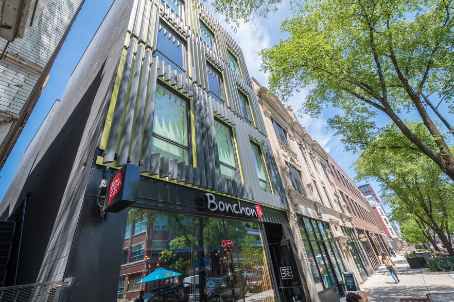 More Photos Of 1728 W Division St, Chicago Apartments For Lease
