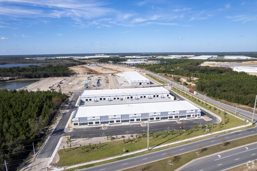 More Photos Of 1250 Imeson Park Blvd, Jacksonville Distribution For Lease