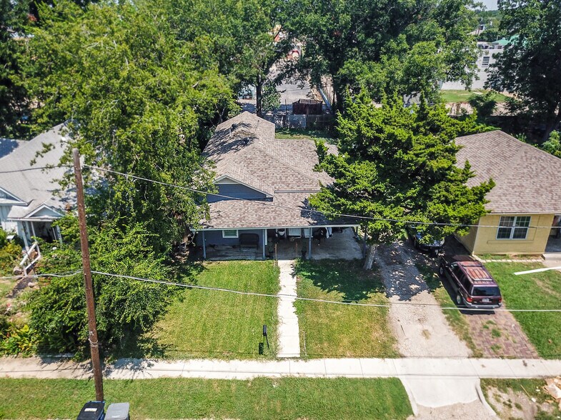 More Photos Of 708 Fletcher St, Dallas Land For Sale