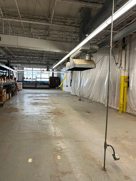 More Photos Of 6625 W Diversey Ave, Chicago Manufacturing For Lease