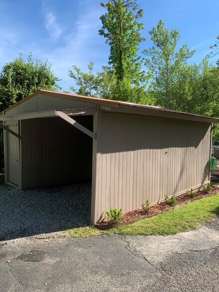 More Photos Of 2507 5th Street Rd, Huntington Specialty For Sale