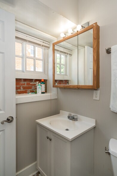 More Photos Of 417 W Grace St, Richmond Apartments For Sale