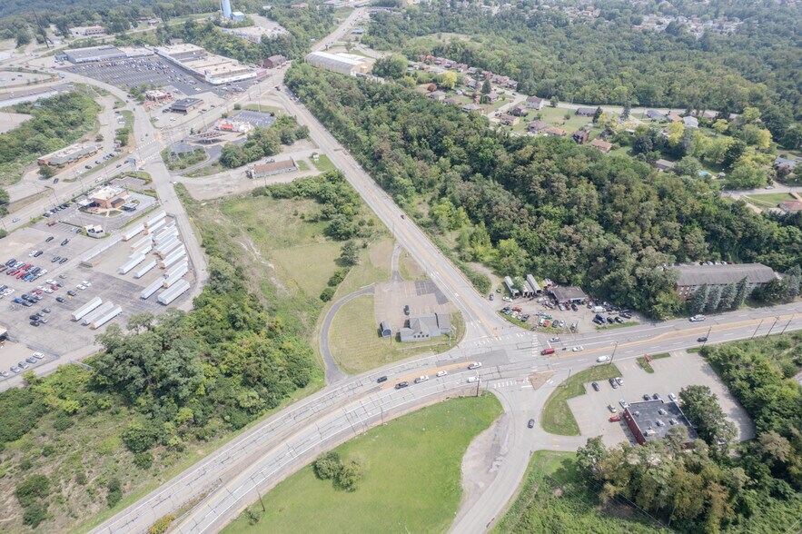 More Photos Of 1000 E Pittsburgh McKeesport Blvd, North Versailles General Retail For Sale