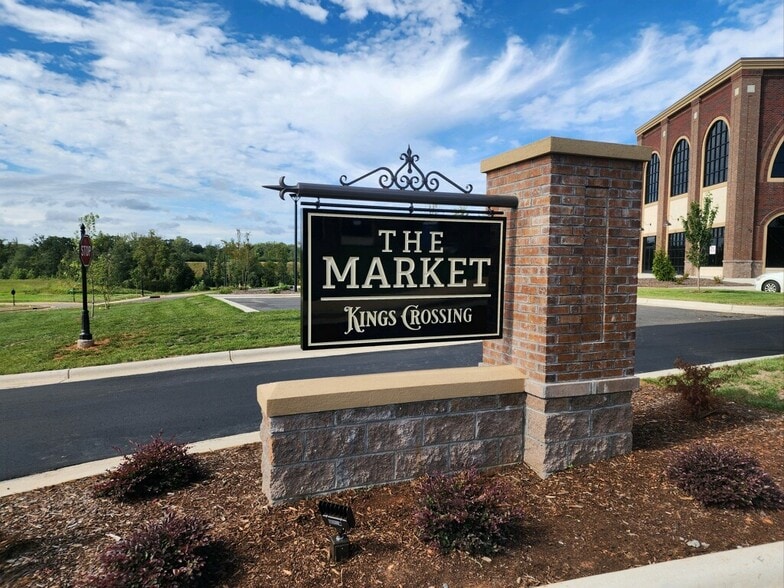 More Photos Of 152 Kingscote Way, King Land For Sale