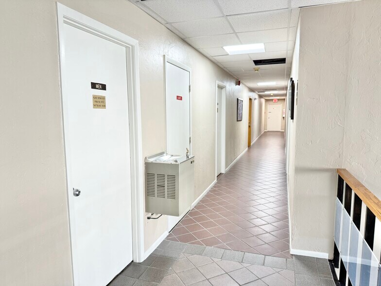 More Photos Of 3949 Evans Ave, Fort Myers Medical For Sale