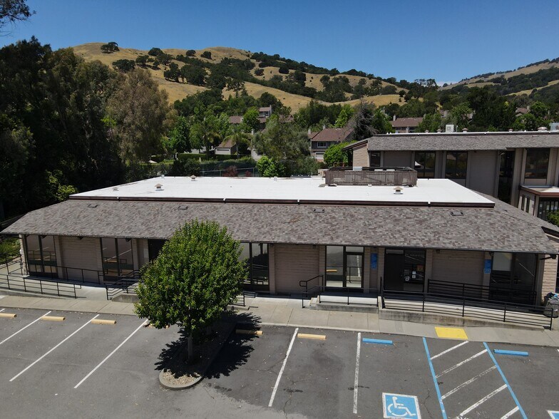 More Photos Of 97 San Marin Dr, Novato Medical For Lease