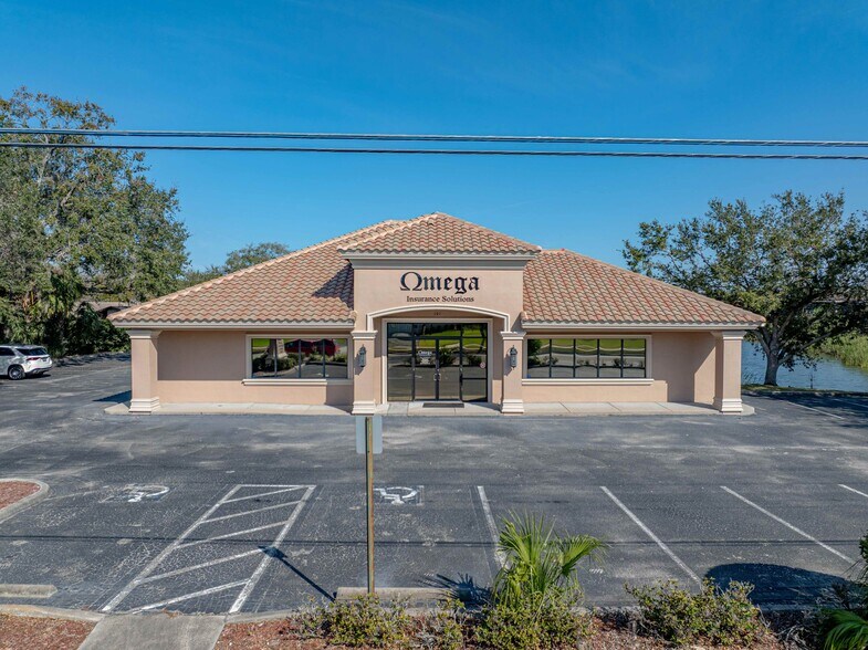 More Photos Of 1820 E Edgewood Dr, Lakeland Medical For Sale