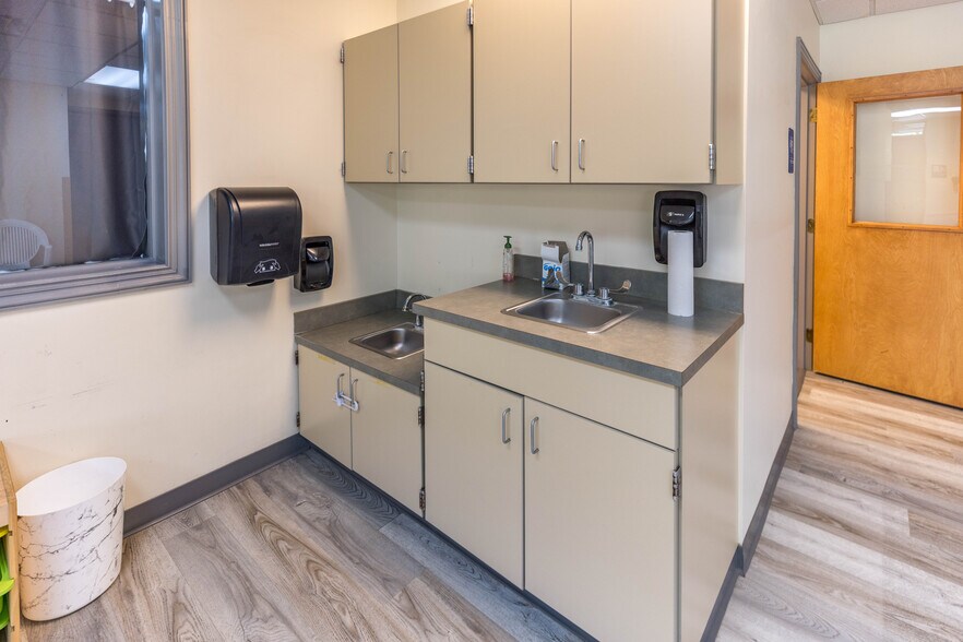 More Photos Of 1100 Stockton St, Jacksonville Religious Facility For Lease