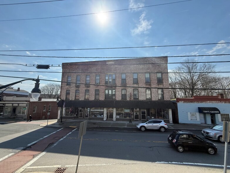 More Photos Of 106 Main St, Spencer Apartments For Sale