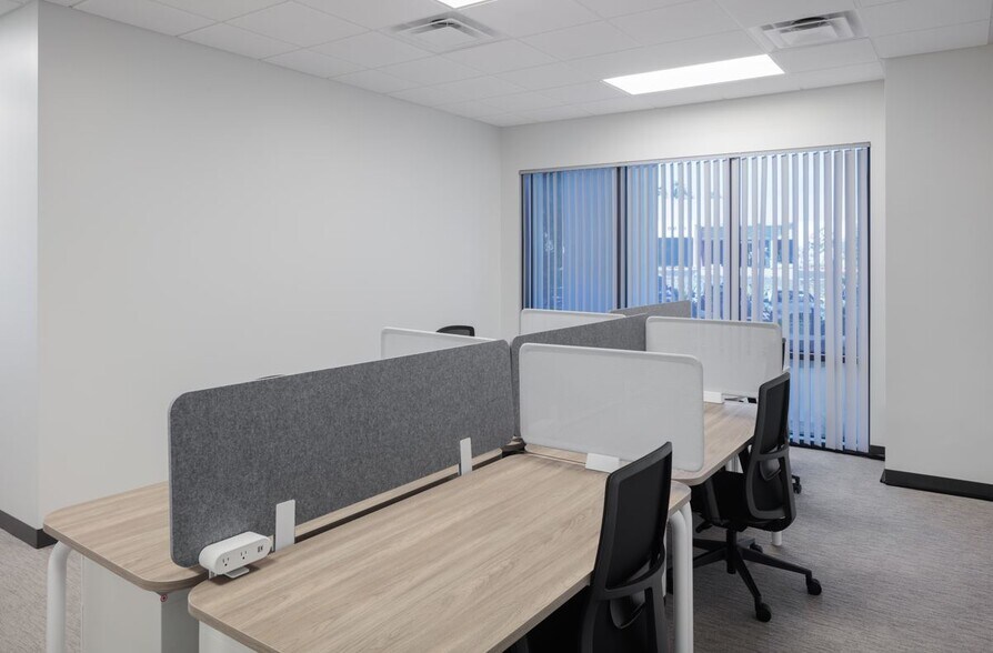 More Photos Of 5880 Oberlin Dr, San Diego Office For Sale