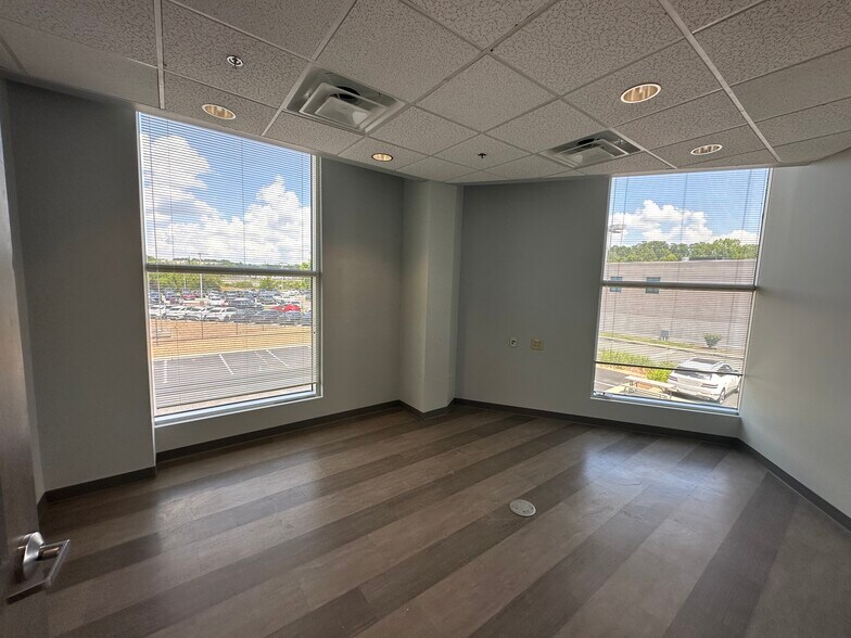 More Photos Of 5380 Hickory Hollow Pky, Antioch Medical For Lease