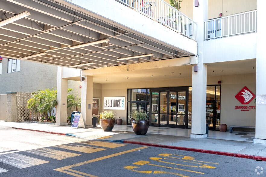 More Photos Of 2700 Colorado Blvd, Los Angeles Unknown For Lease