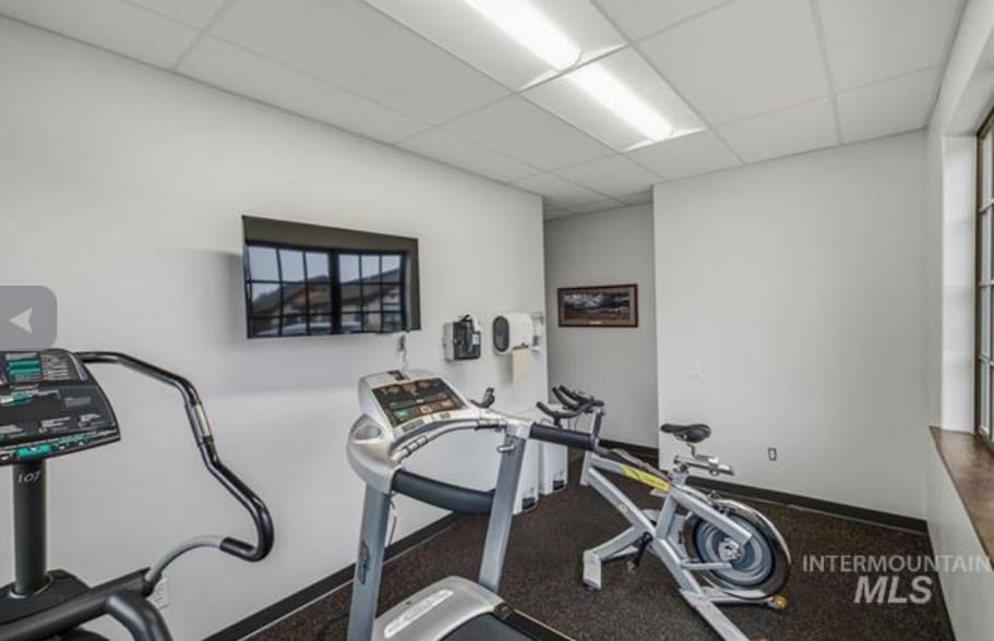 More Photos Of 1588 W Cayuse Creek Dr, Meridian Medical For Sale