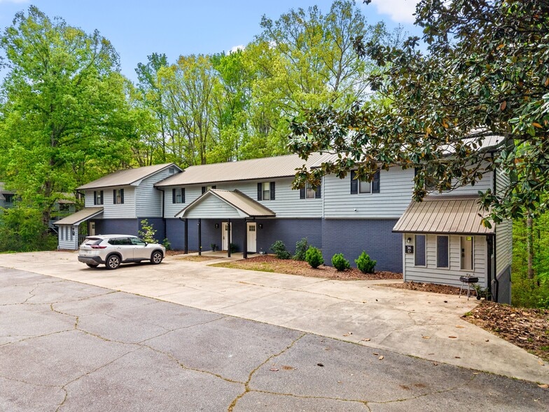 Primary Photo Of 10 Kinston Manor Dr, Westminster Multifamily For Sale