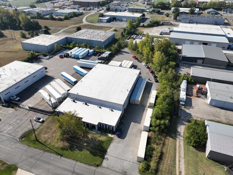 More Photos Of 4981 Factory Dr, Fairfield Warehouse For Lease