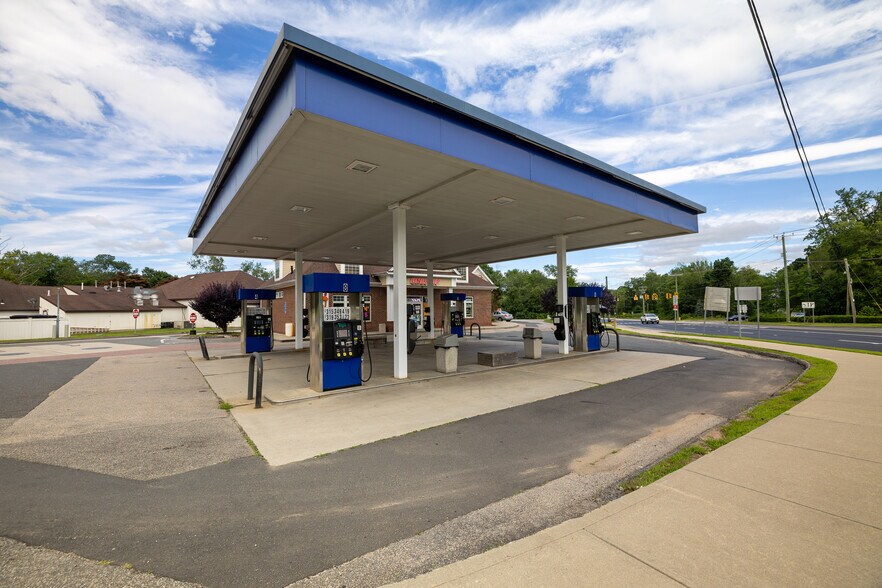 More Photos Of 1659 Storrs Rd, Storrs Mansfield Storefront Retail Residential For Sale